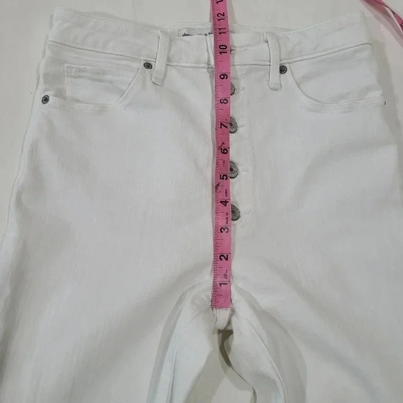 Abercrombie & Fitch Women’s Size 26/2L Super Skinny High Rise White Stretch Jean - Picture 7 of 9